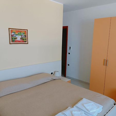B&B Donna Nina Gioia Tauro Luaran gambar